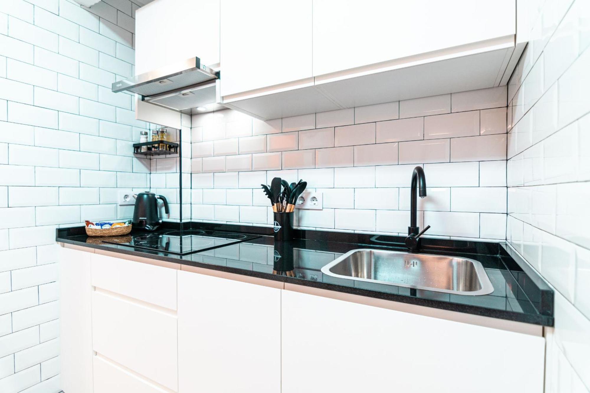 Edomus Playa Y Sol Boutique Apartment เซบีญา ภายนอก รูปภาพ